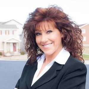 Meet your Posher, Tina